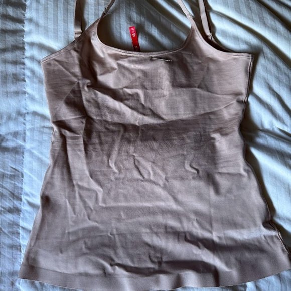 Spanx Cami with Adjustable Straps NWOT Size 1X - Picture 3 of 3